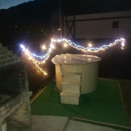Hotel Casa Dixi Buşteni Exterior foto